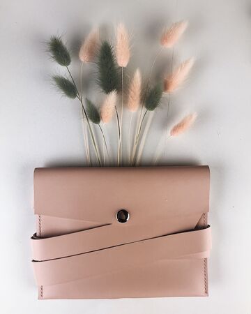 Світло-рожева сумка