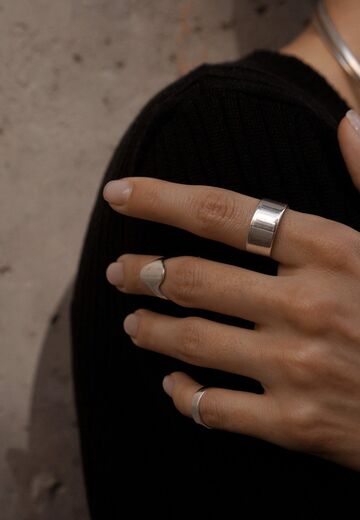 Широка каблучка Simple