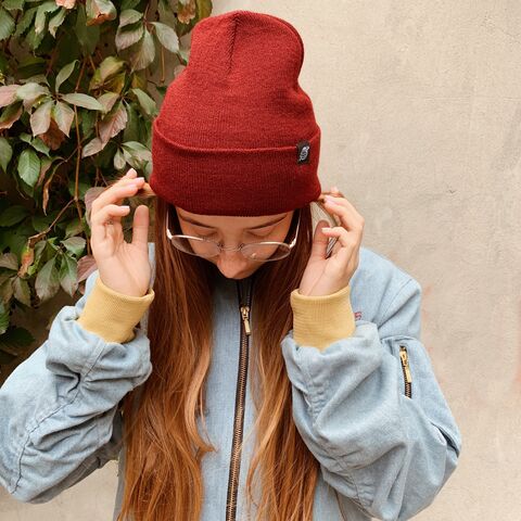 Hat "Basic" Red Wine