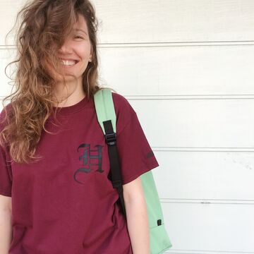 Бордова футболка