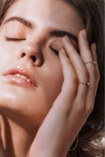 Каблучка з гранованою намистиною на якірному ланцюжку