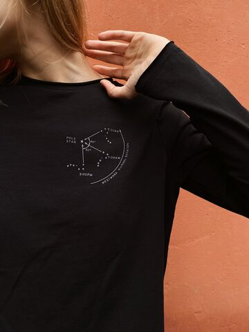 Black longsleeve Pole Star Monday