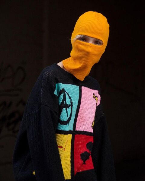 Чорний светр Квадрати