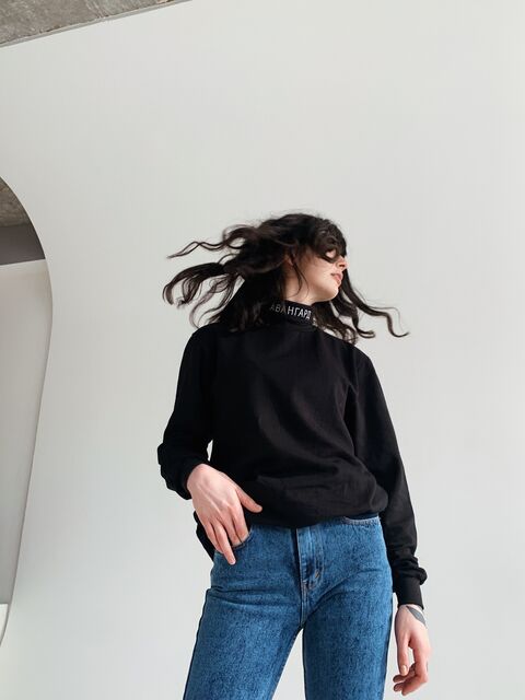 Black long sleeve Avangard