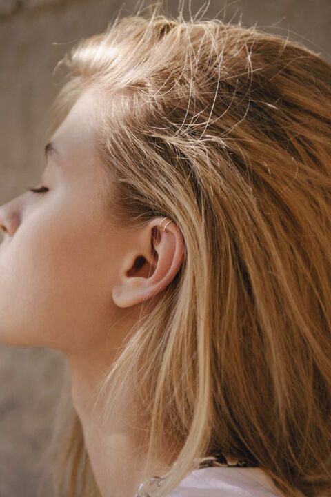 Каф на верхню частину вуха Лінії