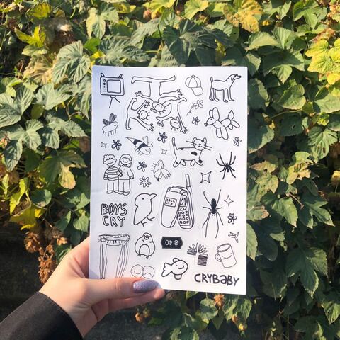 Лист чорно-білих стікерів CryBaby