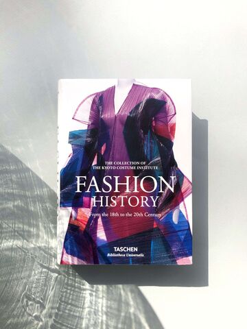 Fashion History by Kyoto Costume Institute