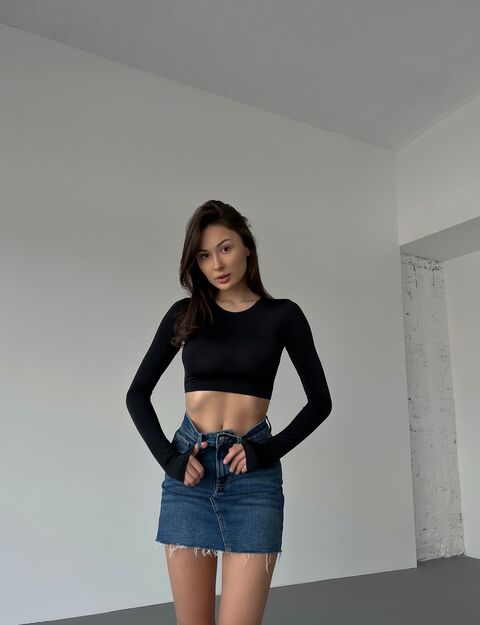 Black crop top Hope