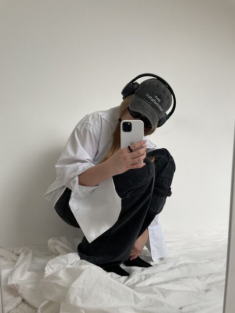 Черная кепка из мытого джинса Not instafamous