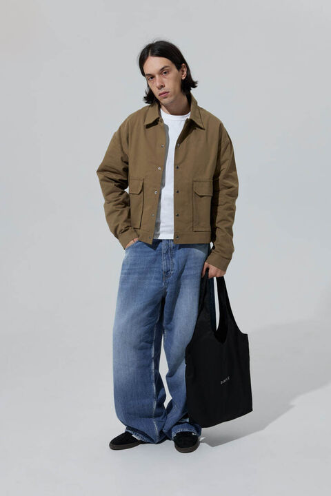 Simple bag black