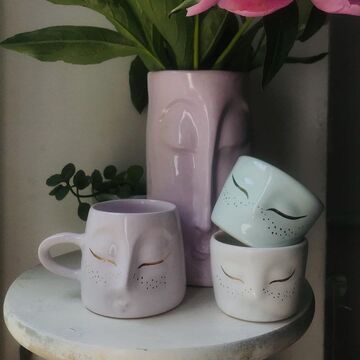 Лавандове горнятко з золотим розписом