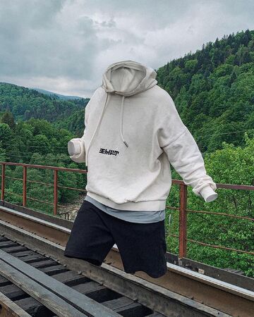 Базовое худи цвета слоновой кости