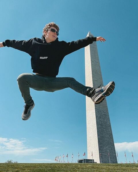 Черный свитер с логотипом TTB EMPT