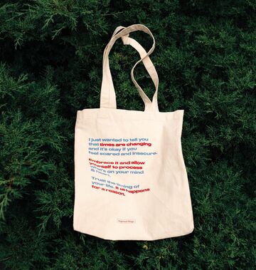 Beige tote bag with print I Just Wanted To Tell You