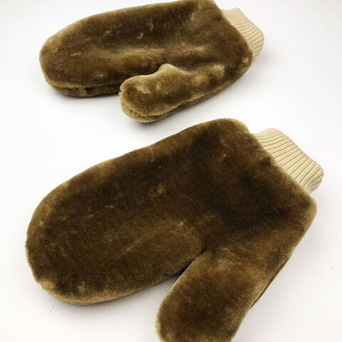 Коричневые рукавички