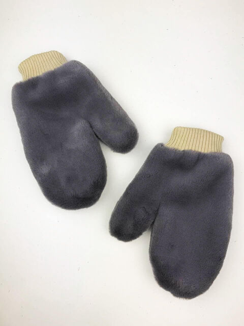 Серые рукавички