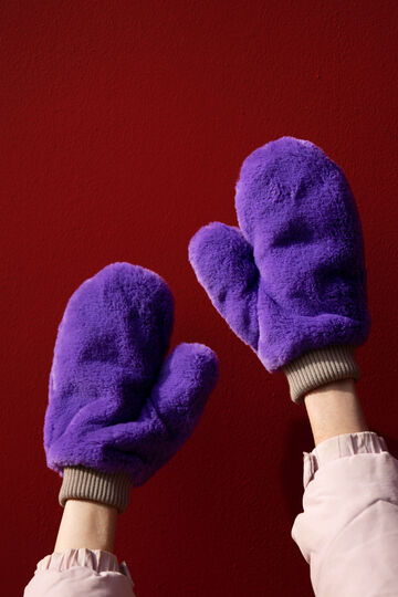 Фиолетовые рукавички