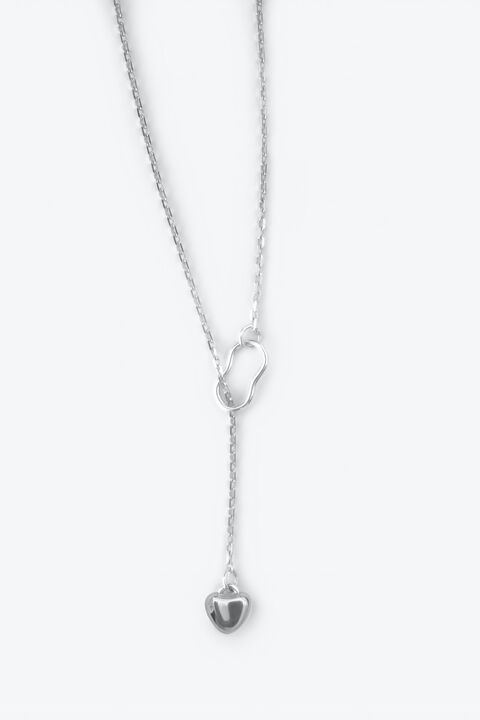 Колье-галстук с сердечком