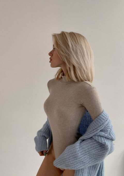 Beige turtleneck body Emily