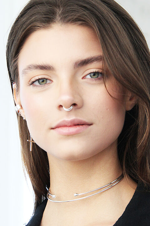 Cuff in the nose Two lines