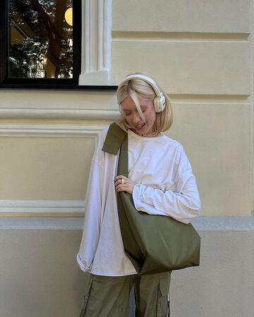 Оливкова сумка Crossbag Easy