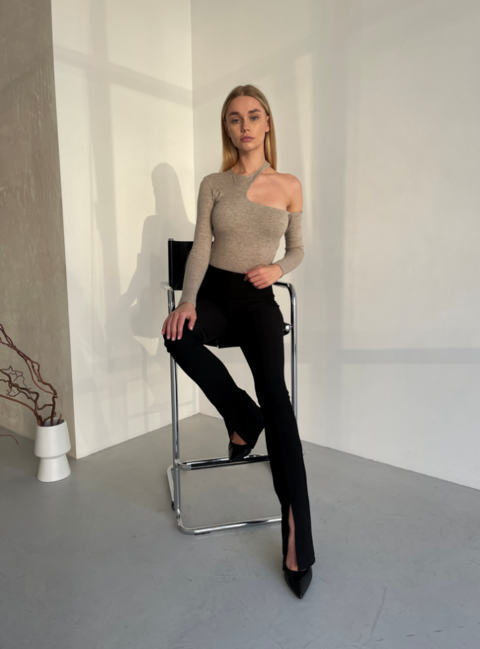 Боди Модель B цвета бежевый меланж