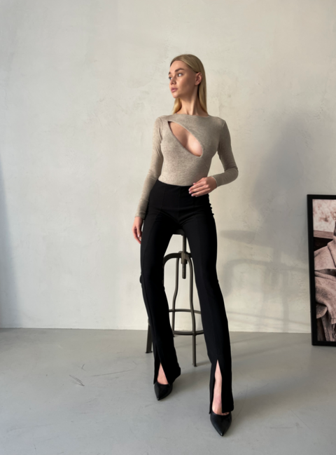 Боди Модель C цвета бежевый меланж