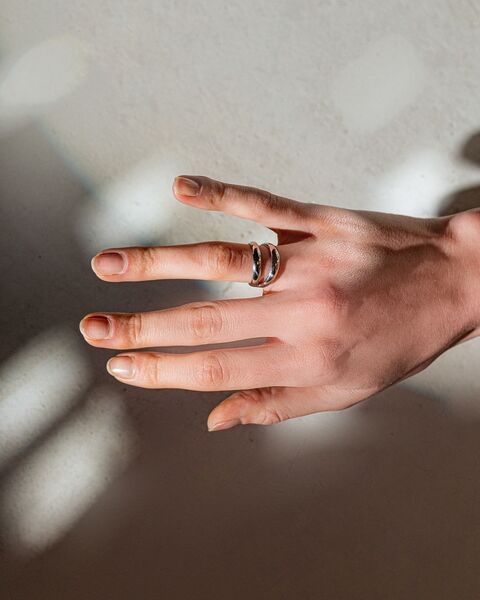 Кольцо Две объемные линии