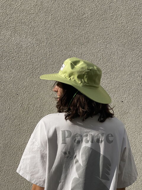 Бледно-салатовая панама Camp