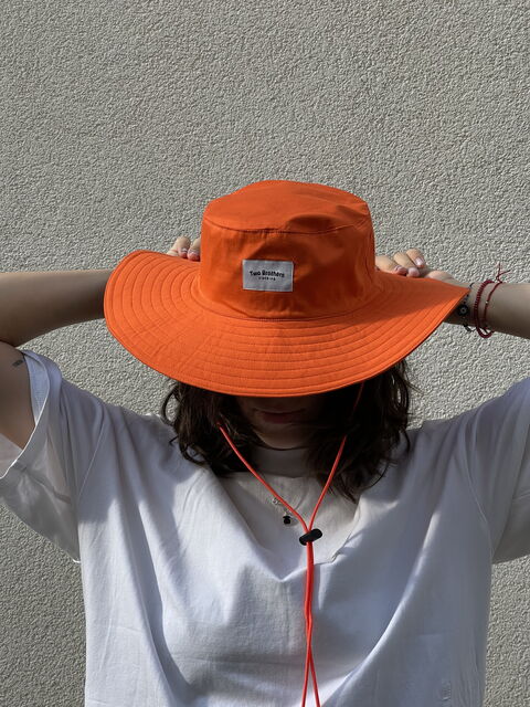 Orange panama Camp