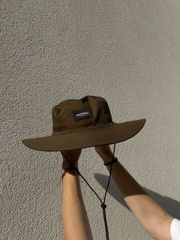 Коричнева панама Camp