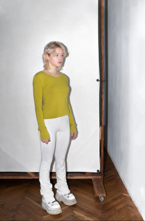 Салатовий лонгслів