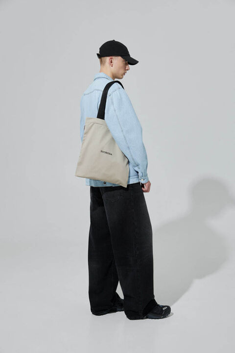 Бежевый шоппер Svoboda