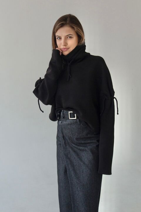 Black sweatshirt from three-thread with fleece