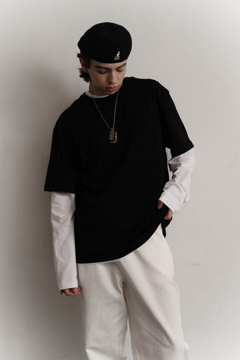 Черная базовая футболка