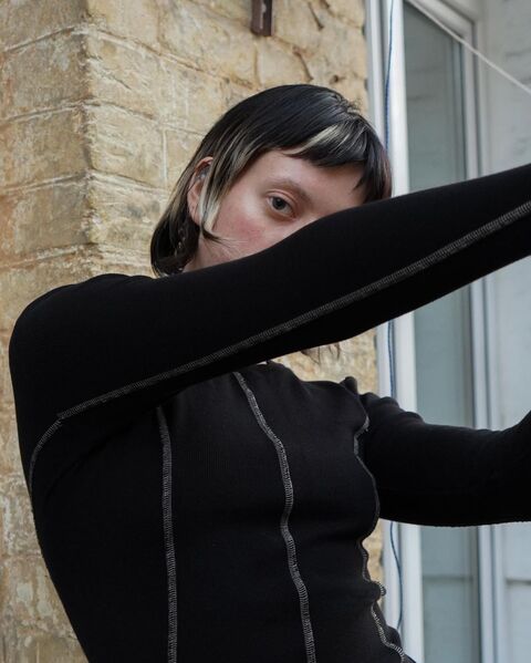 Чорний лонгслів Basic