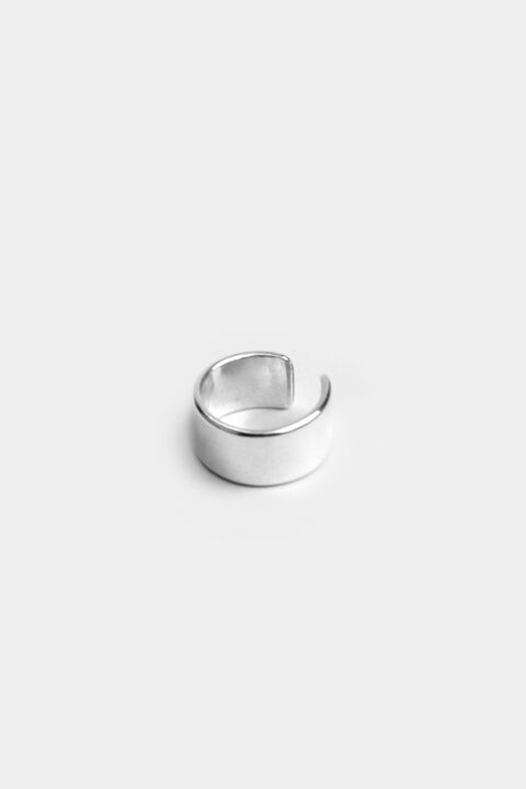 Cuff Simple on top of the ear