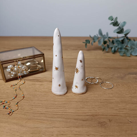 Beige small cone for rings with a painting of Stars