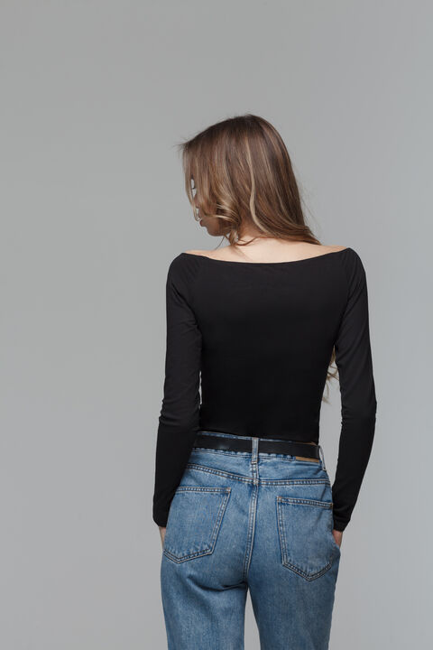 Черное боди Aries