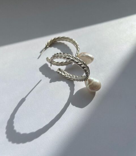 Сережки Коса з білою перлиною