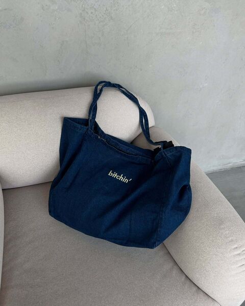 Denim shopper "Bitchin'"