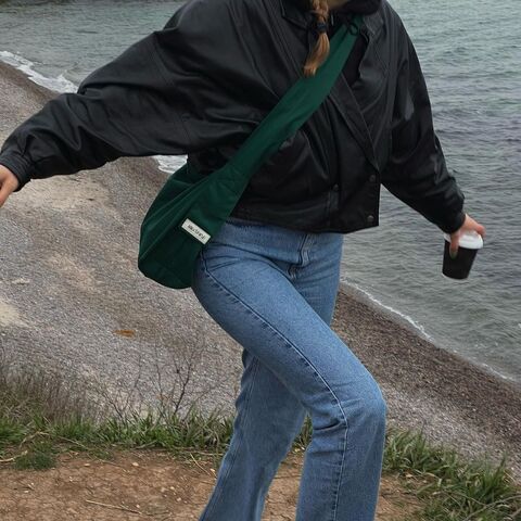 Зеленый шоппер с фиксированной ручкой