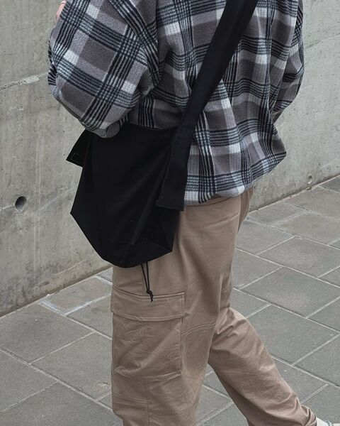 Черный шоппер с фиксированной ручкой