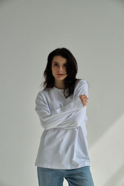 Белый лонгслив