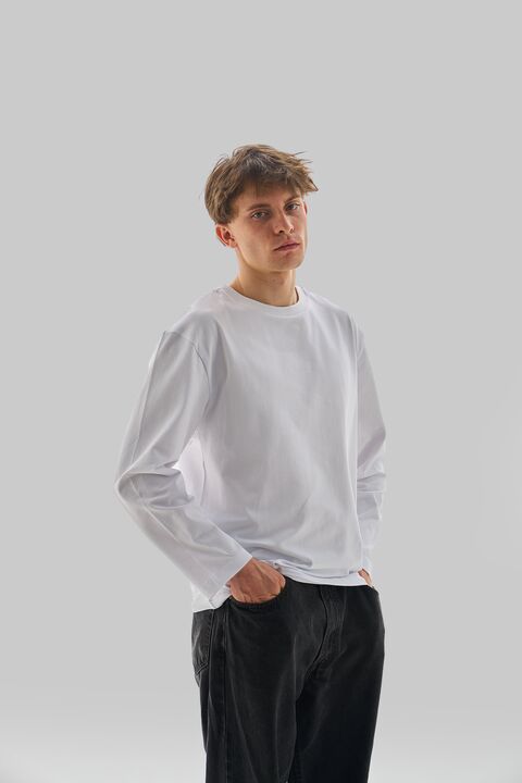 Белый лонгслив