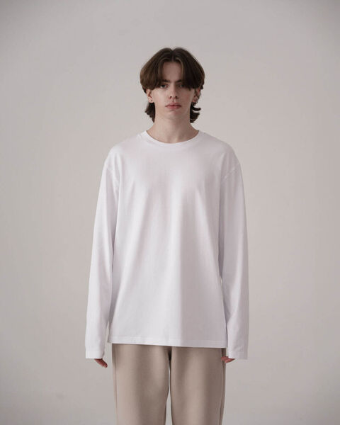 Белый лонгслив