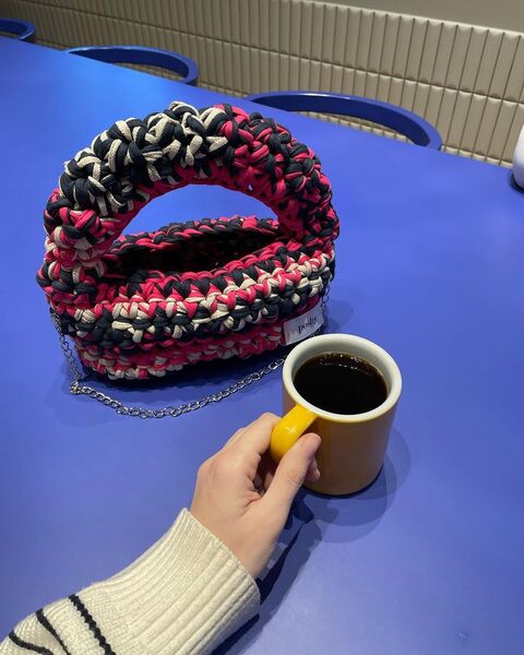 Чорно-рожева сумка Bagel