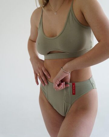 A set of underwear Aloe Juice