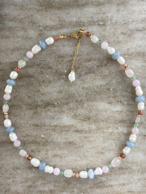 Намисто з перлин та кольорового каміння