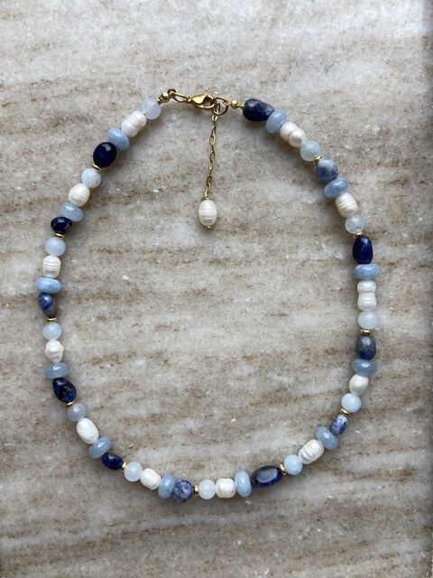 Намисто з перлин та синього каміння